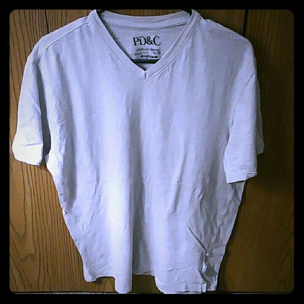 Men V-neck T-shirt sz M